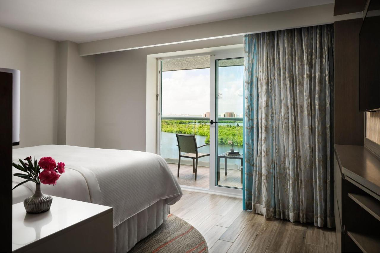 The Westin Cancun Resort Villas & Spa Exterior foto